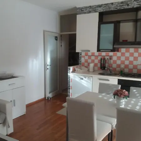 Apartment Julija Makarska